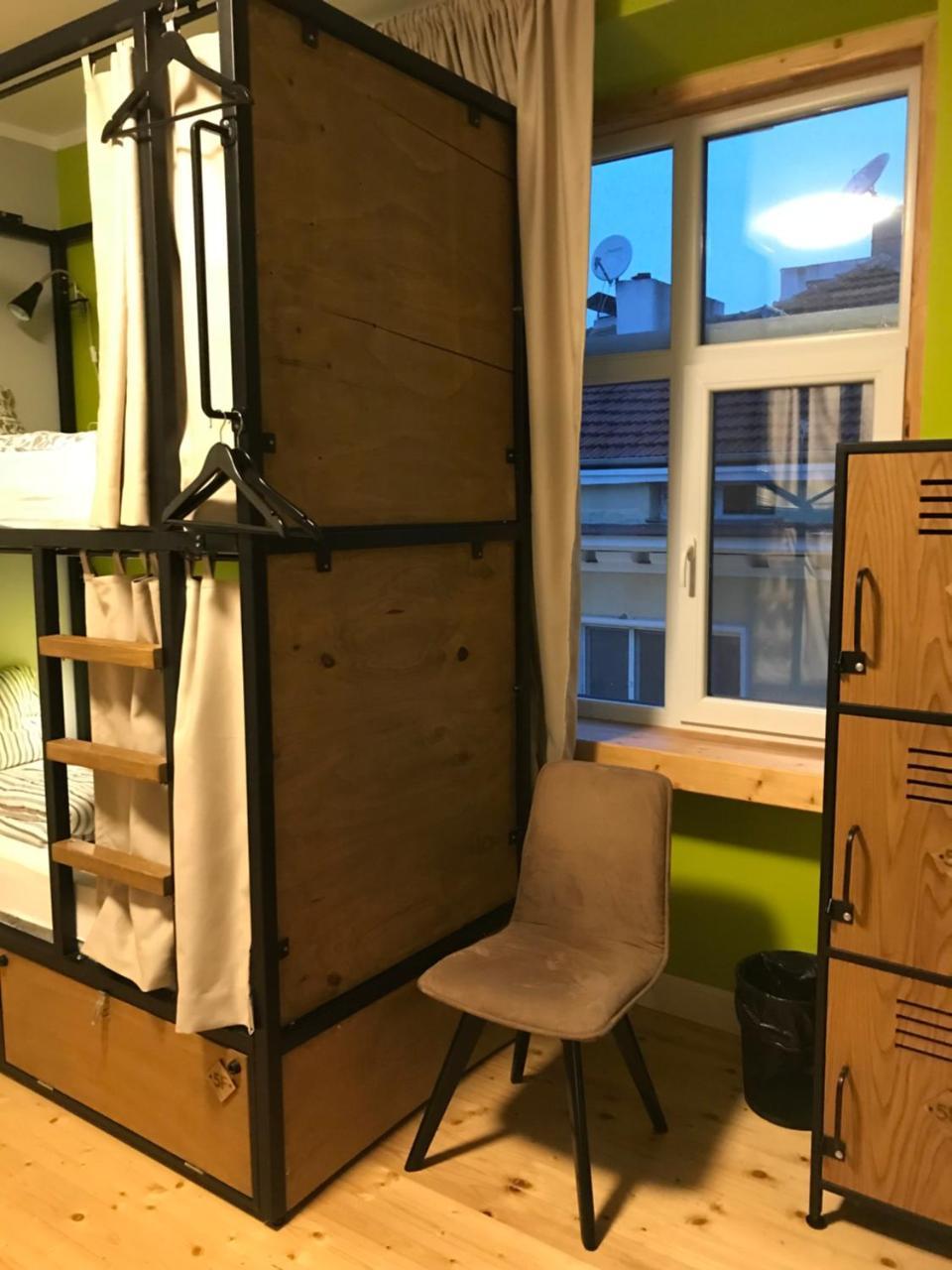 A16 Hostel Burgas Exterior photo